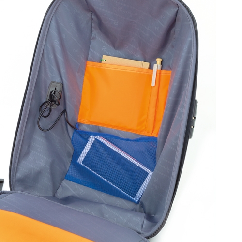 MOCHILA SEMIRIGIDA "MAYER" PIERRE CARDIN