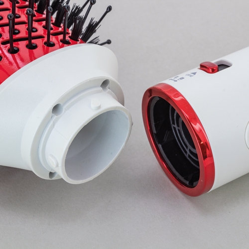 <p>SECADOR IÓNICO BLDC 8 PIEZAS PIERRE CARDIN “MILANO”</p>